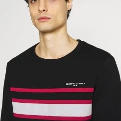 De gros 👍 Pier One Sweatshirt Remise En Ligne pulls et gilets col rond homme 🎁 -Pier One Soldes Magasin 01a84fe9771742ab8542148f18fbcc73