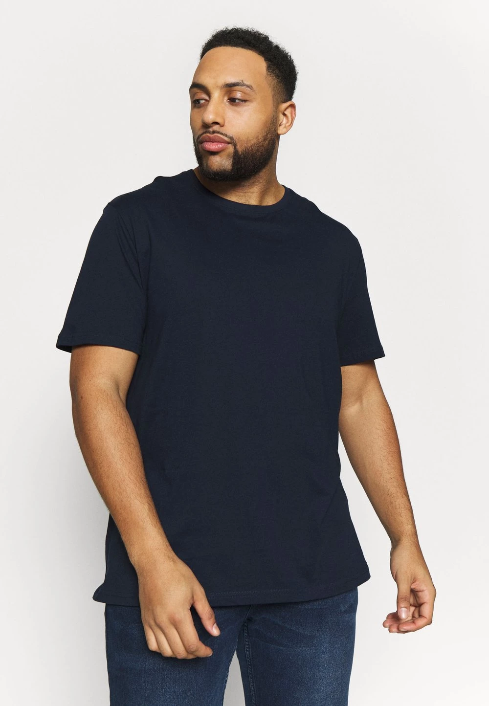 Acheter 🔔 Prix Abordable Pier One 2 PACK - T-shirt basique t-shirts col rond homme 🔥 6 Acheter 🔔 Prix Abordable Pier One 2 PACK - T-shirt basique t-shirts col rond homme 🔥 – Image 4