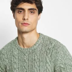 Les meilleures critiques de 🎉 Pier One Pullover Meilleur Prix Garanti pulls et gilets col rond homme 🎁 -Pier One Soldes Magasin 05f4ee1fc54b492baad90b5758e51970