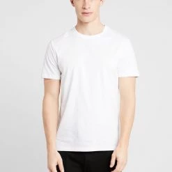 Budget 🎉 Pier One Prix Abordable 5 PACK - T-shirt basique t-shirts col rond homme 😀 20 Budget 🎉 Pier One Prix Abordable 5 PACK - T-shirt basique t-shirts col rond homme 😀 -Pier One Soldes Magasin 09629680fd4c490bb0c8df506a9891fc