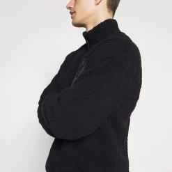 Remise 👏 Pier One Sweat polaire Prix Avantageux sweats & hoodies col camionneur homme 🎉 -Pier One Soldes Magasin 0b27e21a839e4f56af9be8aed42665b4