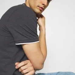 Remise 🔥 Pier One Polo Prix Exclusifs t-shirts col polo homme 😍 17 Remise 🔥 Pier One Polo Prix Exclusifs t-shirts col polo homme 😍 -Pier One Soldes Magasin 0c201bf622694278adba738e76bbfb1f