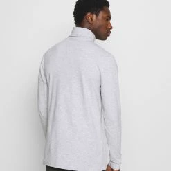 Le moins cher 😀 Pier One T-shirt à manches longues Un Tarif Préférentiel t-shirts & polos col roulé homme 🔔 16 Le moins cher 😀 Pier One T-shirt à manches longues Un Tarif Préférentiel t-shirts & polos col roulé homme 🔔 -Pier One Soldes Magasin 0d3039b1b7284c29a9b55853e91960bd