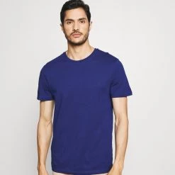 Meilleure affaire 🎁 Vendre-Réclame Pier One 5 PACK - T-shirt basique t-shirts col rond homme 🔥 -Pier One Soldes Magasin 162aa0e32bfc477c80854db1a1b4d92b