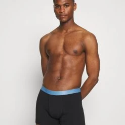 Meilleur prix 🌟 Pier One 5 PACK - Shorty Prix Sacrifiés sous-vêtements normale homme 👏 -Pier One Soldes Magasin 1718feb0debf4e1787b60875b14e7bec