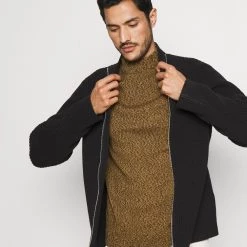 Acheter 👍 Pier One Prix Équitable Pullover pulls et gilets col officier homme 🔔 -Pier One Soldes Magasin 181bd27655a748e091e064b4c356b01e