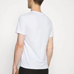 Meilleur prix 🤩 Qualité Fiable Pier One T-shirt imprimé t-shirts col rond homme 🌟 -Pier One Soldes Magasin 19b915b8de004dbf8aebe8fbfd2c8aa1