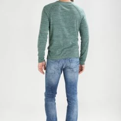 Les meilleures critiques de ✨ Pier One Prix Accessible Pullover pulls et gilets col rond homme 🛒 -Pier One Soldes Magasin 1a097714bdd64e938d26b1c28d1cba2f