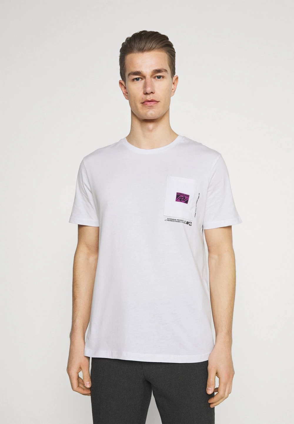 Bon marché ✔️ Pier One Prix Réduit CHEST POCKET TEE - T-shirt imprimé t-shirts col rond homme 😀 5 Bon marché ✔️ Pier One Prix Réduit CHEST POCKET TEE - T-shirt imprimé t-shirts col rond homme 😀 – Image 3