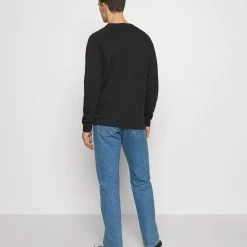 Top 10 🧨 Prix Sacrifiés Pier One Sweatshirt pulls et gilets col rond homme 😀 -Pier One Soldes Magasin 1e44c76cb6414ba5aac20597b7c75a93