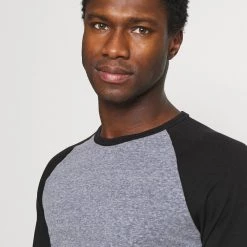 Vente flash ✨ Pier One Prix Gelé T-shirt à manches longues t-shirts & polos col rond homme 🔔 -Pier One Soldes Magasin 1e8d87c8fd8042b5ad28f6a1e448645a