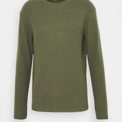 Meilleure vente 😍 Prix Cassé Pier One RIBBED LOUNGE TOP - Haut de pyjama pyjamas col rond homme ✔️ -Pier One Soldes Magasin 1fcc4528c2b7408baa94b00f916b6a6b 1