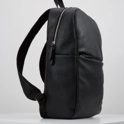 Promo ✔️ Pier One UNISEX - Sac à dos Rabais sacs poche pour pc portable 15 pouces 🌟 -Pier One Soldes Magasin 23c32c05ae5e4f37a2a7aff31a1fe1b9