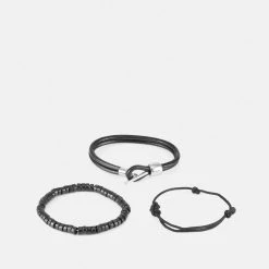 Meilleure affaire 🧨 Pier One SET - Montre Meilleure qualité montres et bijoux boucle ardillon homme ❤️ -Pier One Soldes Magasin 249110695e164c4da64e0050510964e7