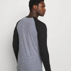 Vente flash ✨ Pier One Prix Gelé T-shirt à manches longues t-shirts & polos col rond homme 🔔 -Pier One Soldes Magasin 26b9ef585a52469c90536b07aa28880d