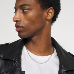 Budget 🌟 Prix Discount Pier One T-shirt imprimé t-shirts col rond homme 🤩 16 Budget 🌟 Prix Discount Pier One T-shirt imprimé t-shirts col rond homme 🤩 -Pier One Soldes Magasin 2848fb8e4c6d4808b46ba320c25286f8