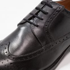 Meilleure vente 🔔 Pier One Réduction LEATHER - Derbies & Richelieus chaussures de ville rond homme ✔️ -Pier One Soldes Magasin 2c8b13e654a34f6e889e607a4cc2da04