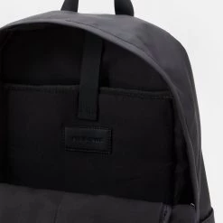 Vente flash 👍 Pier One UNISEX - Sac à dos Petit Prix sacs compartiment pour pc portable 🤩 -Pier One Soldes Magasin 2df2f20abba04c7aa1969d2db1cd10e7