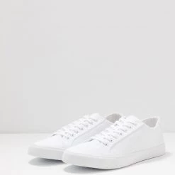 Tout neuf 😀 Prix Jamais Vus Pier One UNISEX - Baskets basses baskets & sneakers rond homme ✨ -Pier One Soldes Magasin 2e81724fd8724da6b9ff563393af32ef