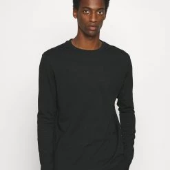 Top 10 ✨ Bon Rapport Coût-Efficacité Pier One 3 PACK - T-shirt à manches longues t-shirts col rond homme ❤️ -Pier One Soldes Magasin 2f9f6b55af2d4174a4c10ae424b84bbe