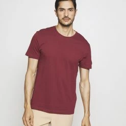 Meilleure affaire 🎁 Vendre-Réclame Pier One 5 PACK - T-shirt basique t-shirts col rond homme 🔥 -Pier One Soldes Magasin 2fc714c658264236bc60bc890a8bf788