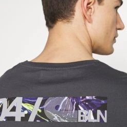 Bon marché ⭐ Pier One Prix Réduit T-shirt imprimé t-shirts col rond homme ❤️ -Pier One Soldes Magasin 2ff7efdd9f3949f0ac783f41f490f142