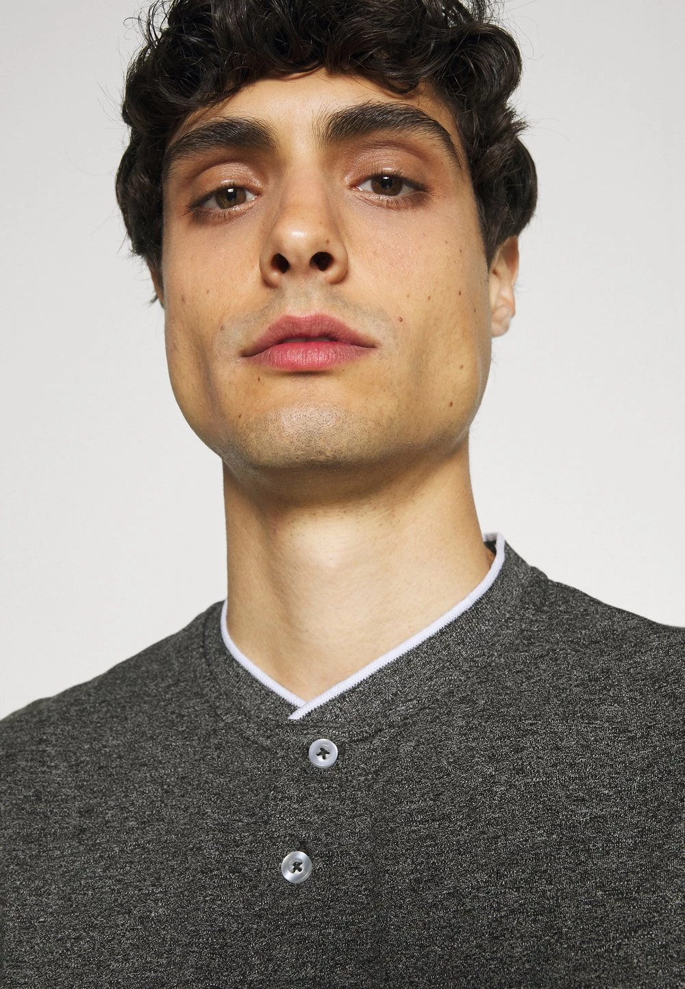 Les meilleures critiques de 😀 Pier One Polo excellente qualité t-shirts col tunisien homme 🔥 6 Les meilleures critiques de 😀 Pier One Polo excellente qualité t-shirts col tunisien homme 🔥 – Image 4