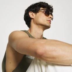 Le moins cher 👏 Pier One 3 PACK - Débardeur Prix De Lancement t-shirts col rond homme 👍 -Pier One Soldes Magasin 3751c326100e49efbac9bf939e4cffbb