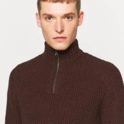 Les meilleures critiques de 🛒 Pier One Pullover Petit Prix pulls et gilets col camionneur homme 🎁 -Pier One Soldes Magasin 3a0989ca42944cf49554ffea289851ef