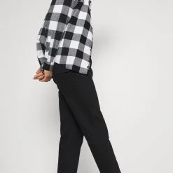 Vente flash 🌟 Pier One T-shirt imprimé Assurance De l’Authenticité t-shirts col rond homme 🔔 -Pier One Soldes Magasin 3c2bbb5926d9489e8da238c56a6fccad