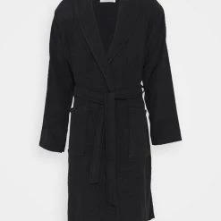 Offres 😍 Prix Favorable Pier One Peignoir sous-vêtements & chaussettes col ch&acirc;le homme ✨ -Pier One Soldes Magasin 3fdd7e4cd5d04a7987f86d19ba182820 3