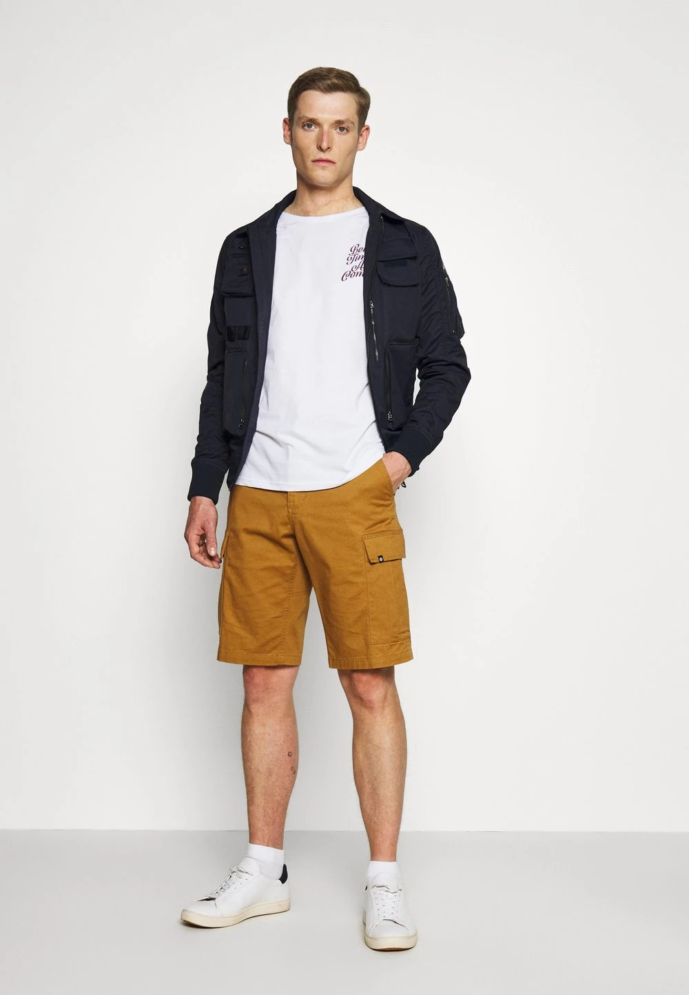 Vente flash ✔️ Pier One Rabais T-shirt imprimé t-shirts col rond homme 👏 4 Vente flash ✔️ Pier One Rabais T-shirt imprimé t-shirts col rond homme 👏 – Image 2