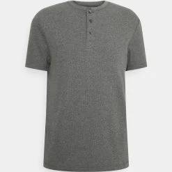 Nouveau ⭐ Pier One Prix Compétitif LOUNGE HENLEY TEE - Haut de pyjama pyjamas col tunisien homme 🛒 -Pier One Soldes Magasin 448918778b5f4e16902c8c05eea89c43 1