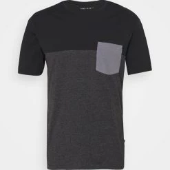 De gros 🎁 Qualité garantie 100% Pier One T-shirt imprimé - dark blue t-shirts col rond homme ⌛ -Pier One Soldes Magasin 45e6fadf845044c78506bbebff764003 1