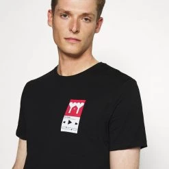 Tout neuf 🔥 Pier One Prix Affortable T-shirt imprimé t-shirts col rond homme 😀 12 Tout neuf 🔥 Pier One Prix Affortable T-shirt imprimé t-shirts col rond homme 😀 -Pier One Soldes Magasin 461538f1c0ab4330bb300d292b11296d