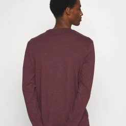 Meilleure affaire đ Prix RĂ©duit Pier One 3 PACK - T-shirt Ă manches longues t-shirts col rond homme đ 14 Meilleure affaire đ Prix RĂ©duit Pier One 3 PACK - T-shirt Ă manches longues t-shirts col rond homme đ -Pier One Soldes Magasin 49e084be0a0141e4a93869576f70c33f