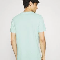 Top 10 ✨ Pier One 5 PACK - T-shirt basique Un Tarif Préférentiel t-shirts col rond homme 🛒 -Pier One Soldes Magasin 4a473bdc37ab4120a764fbab4a92fe02