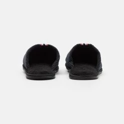 Grosses soldes 🛒 Pier One Chaussons Prix Bradés rond homme ✔️ -Pier One Soldes Magasin 4b61778ad7d84e23a8f076d416497275