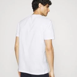 Grosses soldes ✨ Petit Prix Pier One T-shirt imprimé t-shirts col rond homme ❤️ -Pier One Soldes Magasin 4e60a7081b5f40d8bc81fe44ae9f43cb