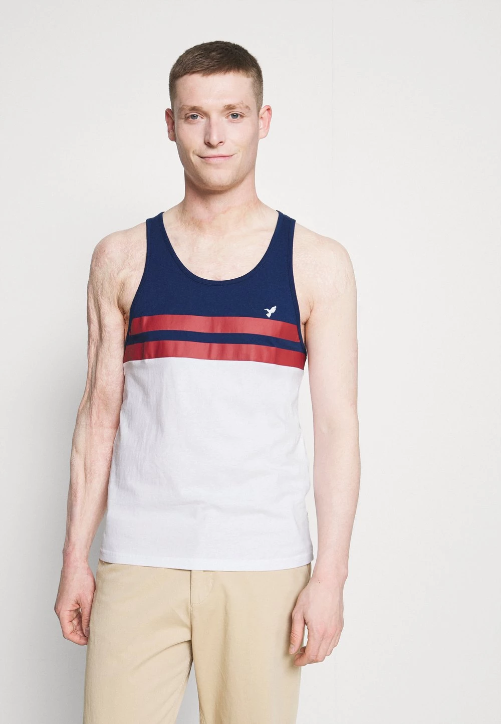 Meilleure affaire 👍 Pier One Débardeur Prix Incroyables t-shirts encolure large ronde homme 🌟 3 Meilleure affaire 👍 Pier One Débardeur Prix Incroyables t-shirts encolure large ronde homme 🌟