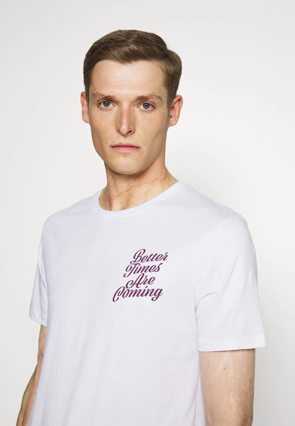 Vente flash ✔️ Pier One Rabais T-shirt imprimé t-shirts col rond homme 👏 7 Vente flash ✔️ Pier One Rabais T-shirt imprimé t-shirts col rond homme 👏 – Image 5