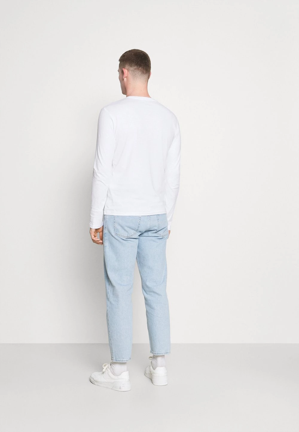 Promo 🌟 Pier One 5 PACK - T-shirt à manches longues Prix Exclusifs t-shirts col rond homme 🎉 5 Promo 🌟 Pier One 5 PACK - T-shirt à manches longues Prix Exclusifs t-shirts col rond homme 🎉 – Image 3