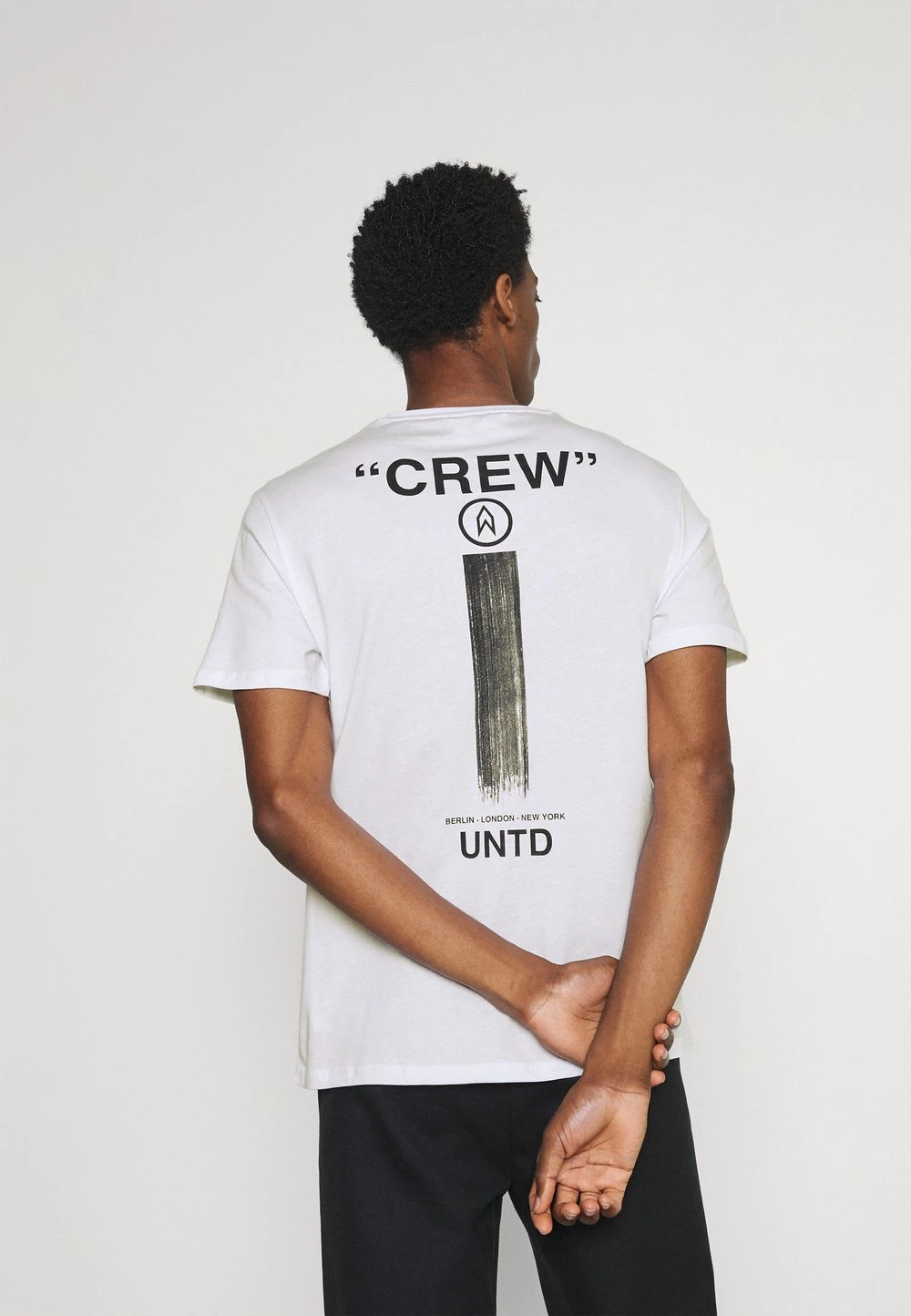 Budget 🌟 Prix Discount Pier One T-shirt imprimé t-shirts col rond homme 🤩 5 Budget 🌟 Prix Discount Pier One T-shirt imprimé t-shirts col rond homme 🤩 – Image 3