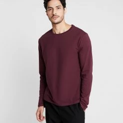 Acheter ❤️ Rabais Pier One T-shirt à manches longues t-shirts col rond homme ⭐