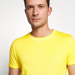 Grosses soldes ⌛ Qualité Fiable Pier One 3 PACK - T-shirt basique t-shirts col rond homme 😀 -Pier One Soldes Magasin 55fa2367b2d349f2ad7c96d7163a801b