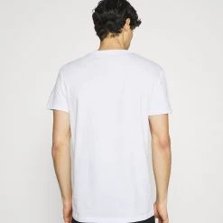 Coupon 🤩 Pier One Prix Incroyables T-shirt imprimé t-shirts col rond homme 🧨 -Pier One Soldes Magasin 5ab6dd4ba3ac437682c80bbe03bbf67f