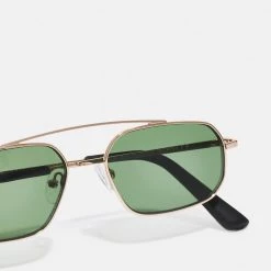 Promo ⭐ Haute Qualité Pier One Lunettes de soleil ovale femme 🌟 -Pier One Soldes Magasin 5bc4ec5a70a64828bbed162942d559a7