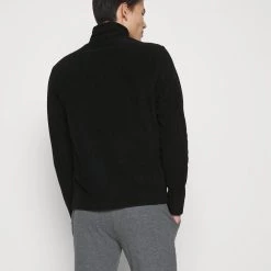 Promo 🤩 Pier One Prix Acceptable LOUNGE POLAR FLEECE - Haut de pyjama pyjamas col camionneur homme 🎉 10 Promo 🤩 Pier One Prix Acceptable LOUNGE POLAR FLEECE - Haut de pyjama pyjamas col camionneur homme 🎉 -Pier One Soldes Magasin 5c21e97ca7434c2c9146dd011a81ccb0