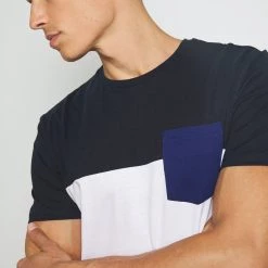 De gros 🎁 Qualité garantie 100% Pier One T-shirt imprimé - dark blue t-shirts col rond homme ⌛ -Pier One Soldes Magasin 5e988a8123014b96b1a32abb366daa1c