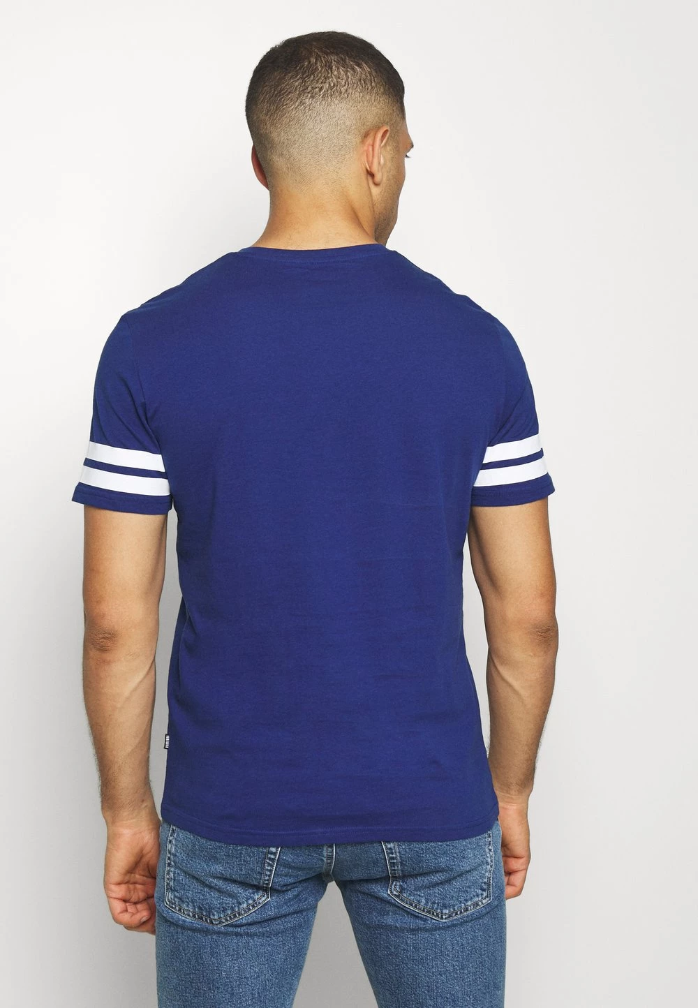 Meilleur prix 🛒 Pier One Pas Cher T-shirt imprimé t-shirts col rond homme 🤩 5 Meilleur prix 🛒 Pier One Pas Cher T-shirt imprimé t-shirts col rond homme 🤩 – Image 3